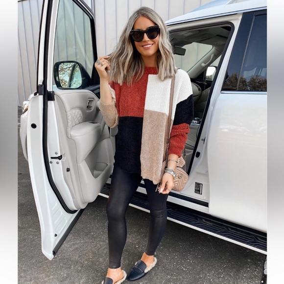 Pink Lily Color block Sweater - Picture 2 of 6